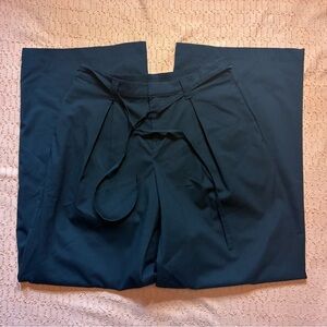 Women's Mid-Rise Waist Tie
Slouchy Wide Leg Trousers - Wild
Fable Black XS